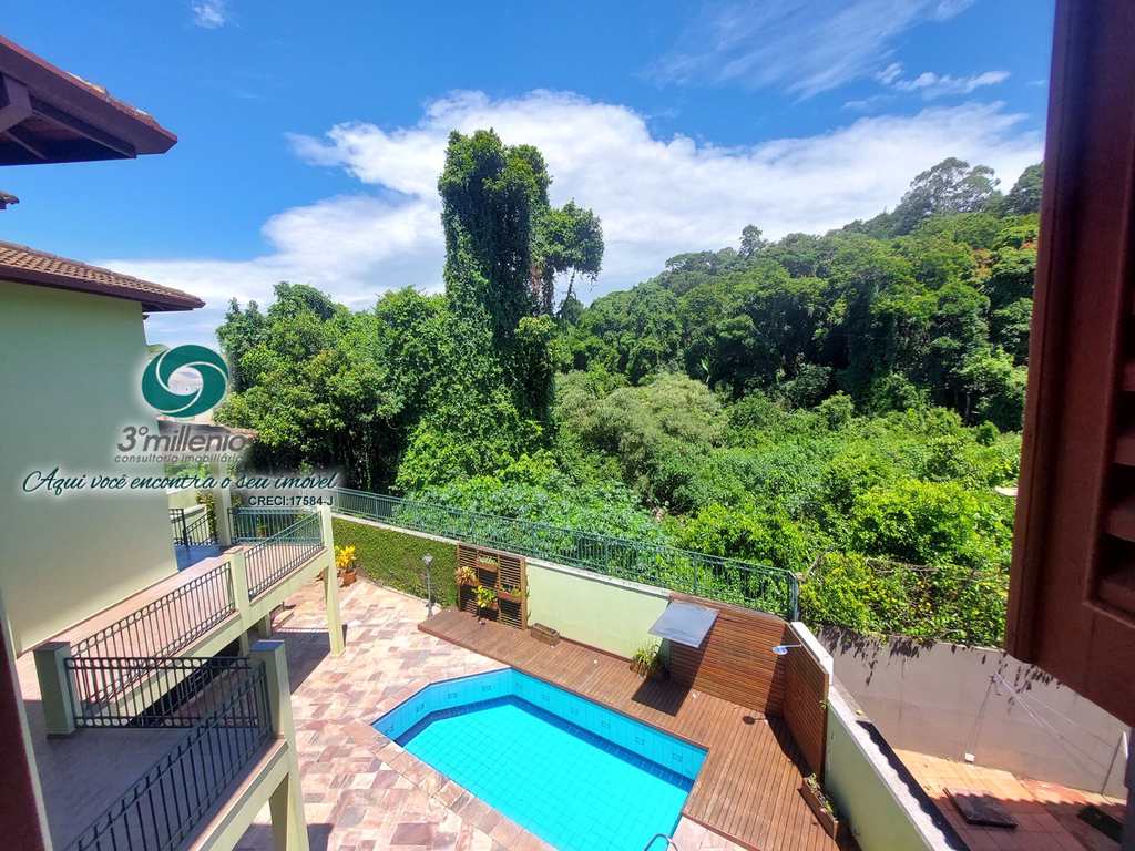 Casa em Cotia, no bairro São Paulo II