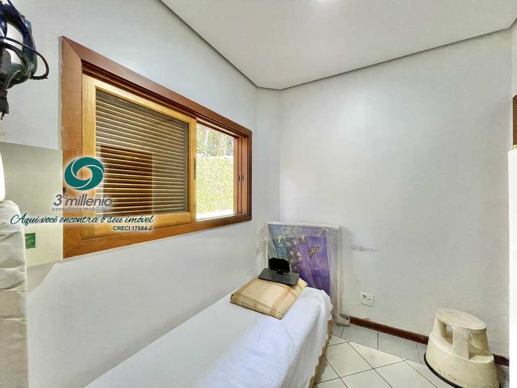 Casa em Carapicuíba, no bairro Chácara Vale do Rio Cotia