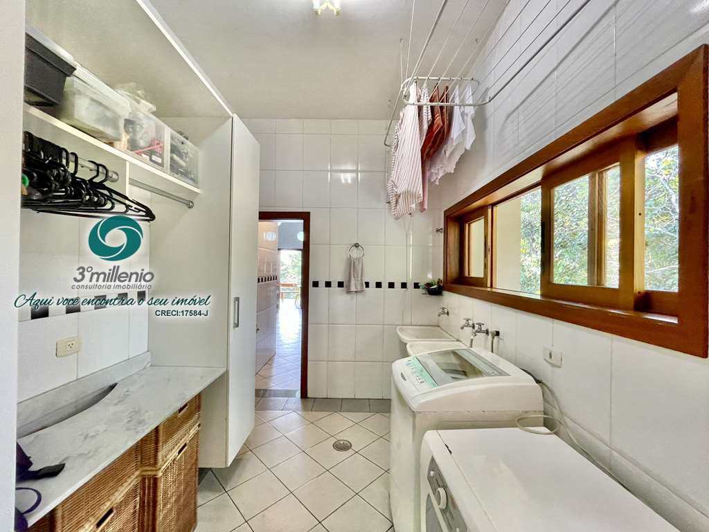 Casa em Carapicuíba, no bairro Chácara Vale do Rio Cotia