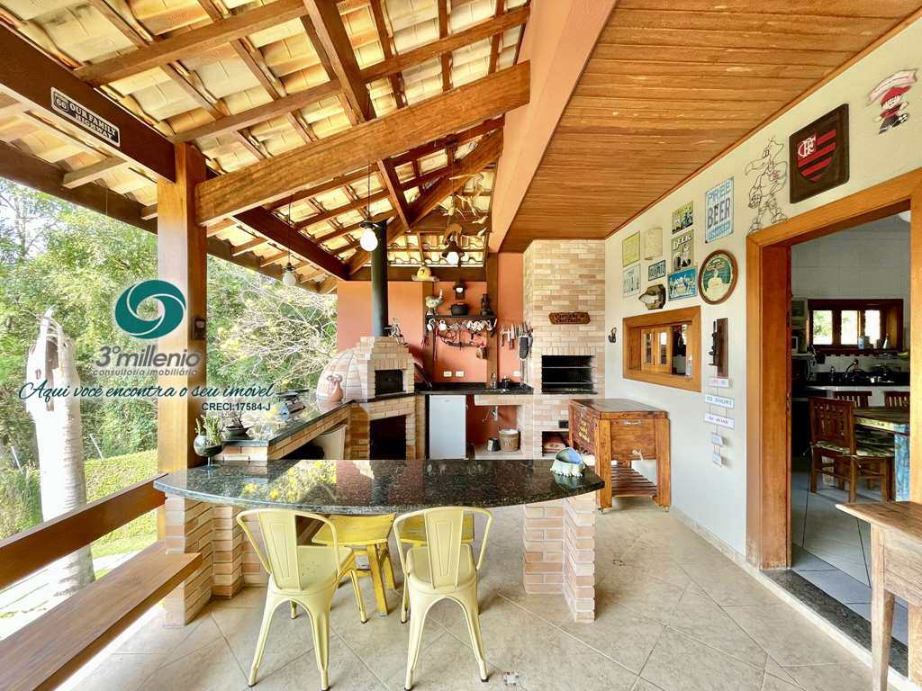 Casa em Carapicuíba, no bairro Chácara Vale do Rio Cotia