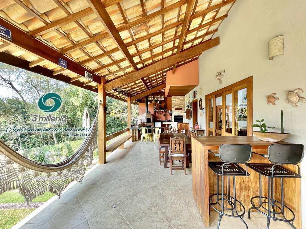 Casa em Carapicuíba, no bairro Chácara Vale do Rio Cotia