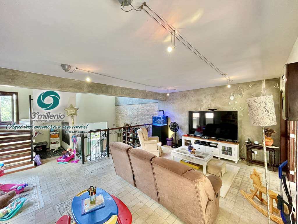 Casa em Cotia, no bairro São Paulo II