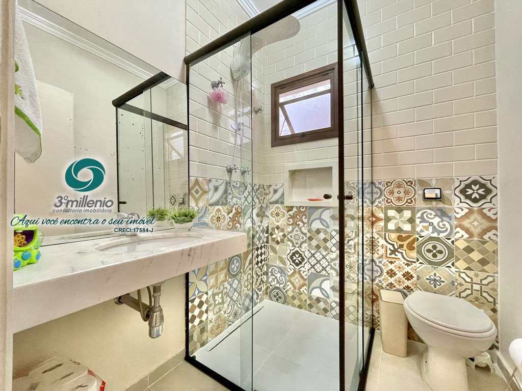 Casa em Cotia, no bairro São Paulo II
