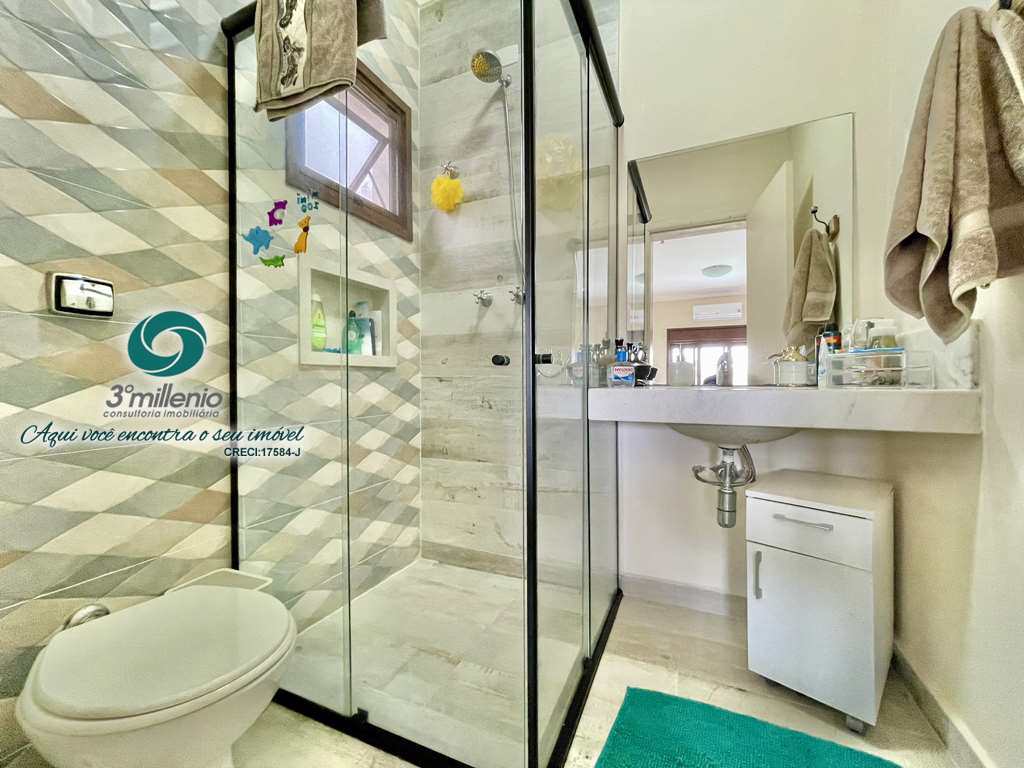 Casa em Cotia, no bairro São Paulo II