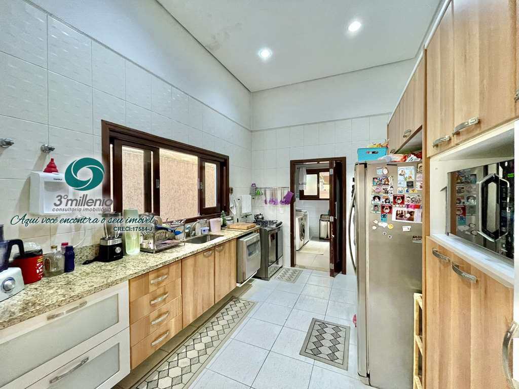 Casa em Cotia, no bairro São Paulo II