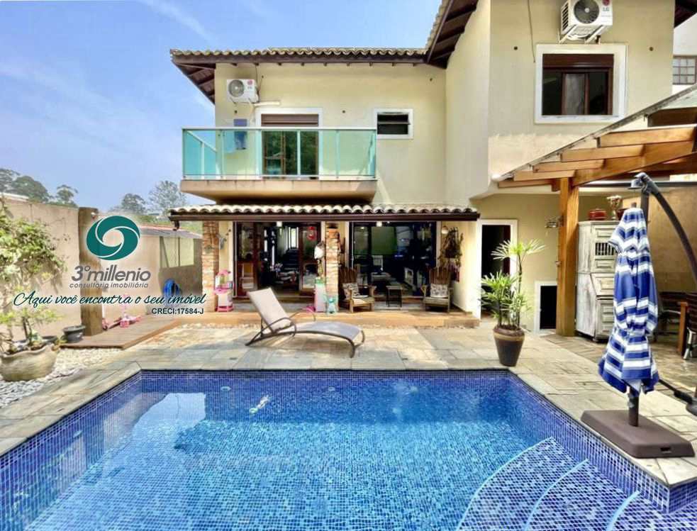 Casa em Cotia, no bairro São Paulo II