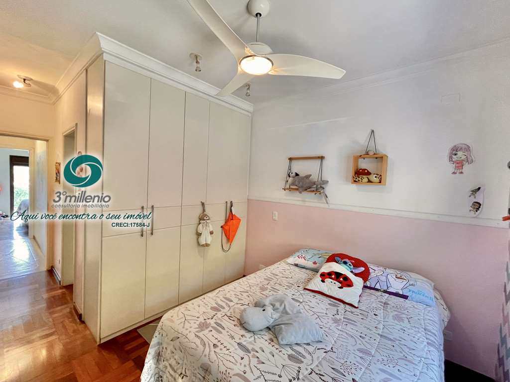 Casa em Cotia, no bairro São Paulo II