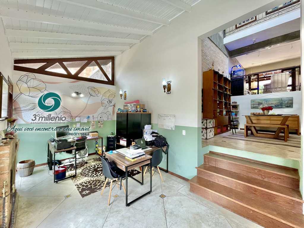 Casa em Cotia, no bairro São Paulo II