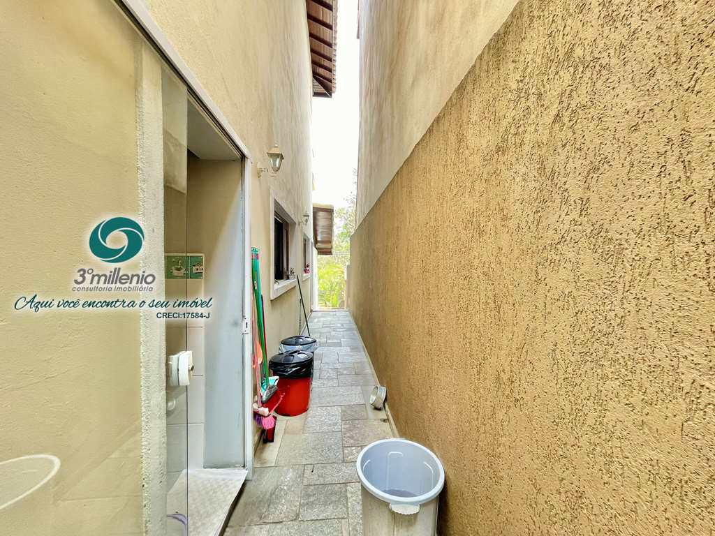 Casa em Cotia, no bairro São Paulo II