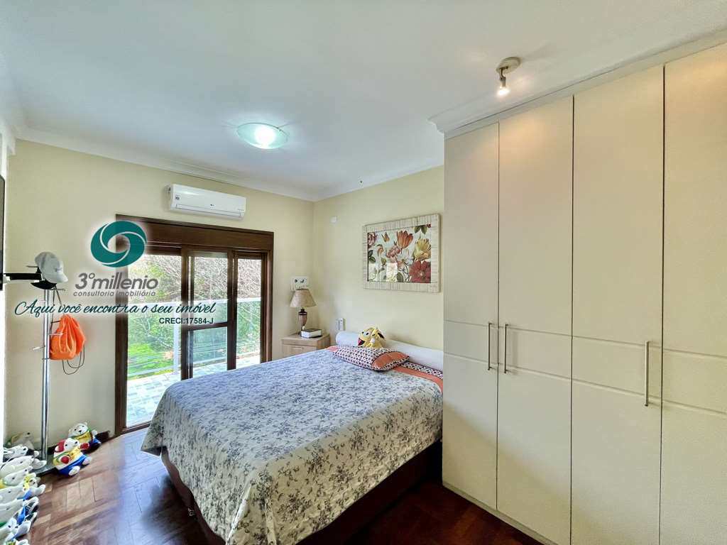 Casa em Cotia, no bairro São Paulo II