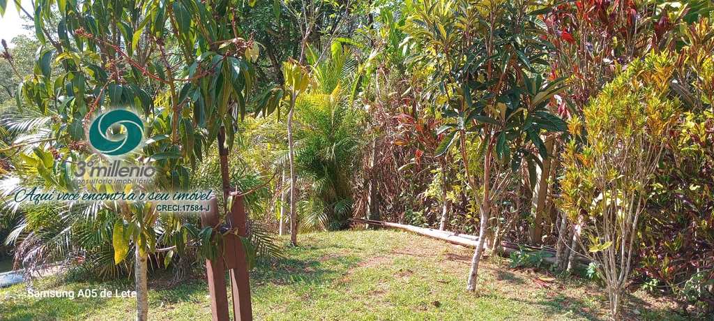 Casa em Embu das Artes, no bairro Jardim dos Ipês