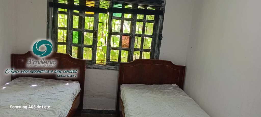 Casa em Embu das Artes, no bairro Jardim dos Ipês