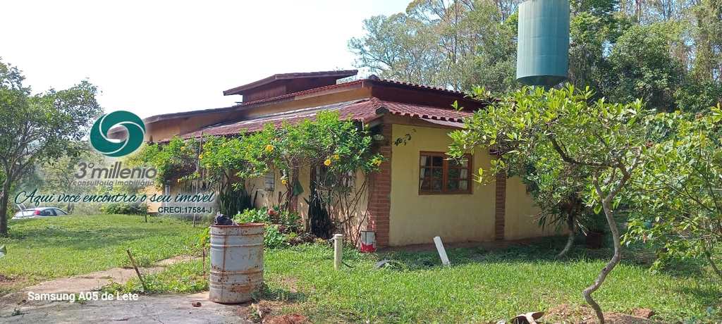 Casa em Embu das Artes, no bairro Jardim dos Ipês