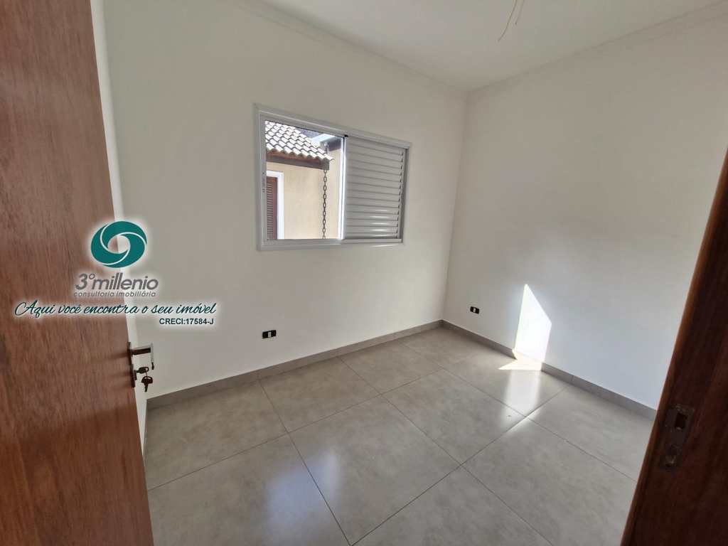 Casa em Cotia, no bairro Jardim Rio das Pedras