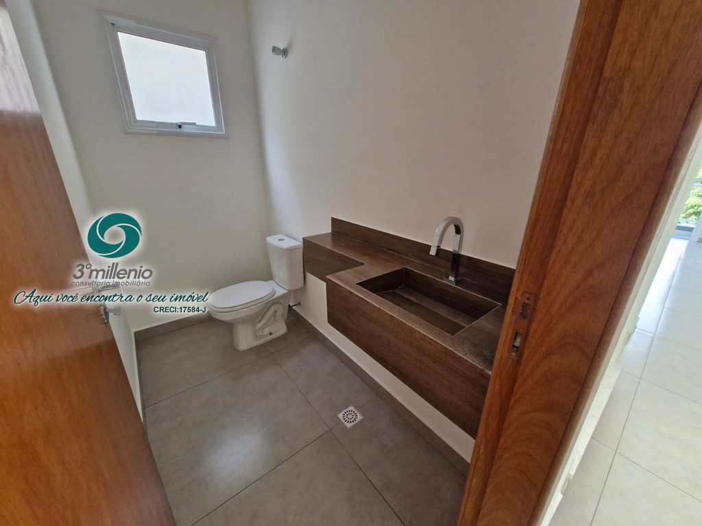 Casa em Cotia, no bairro Jardim Rio das Pedras