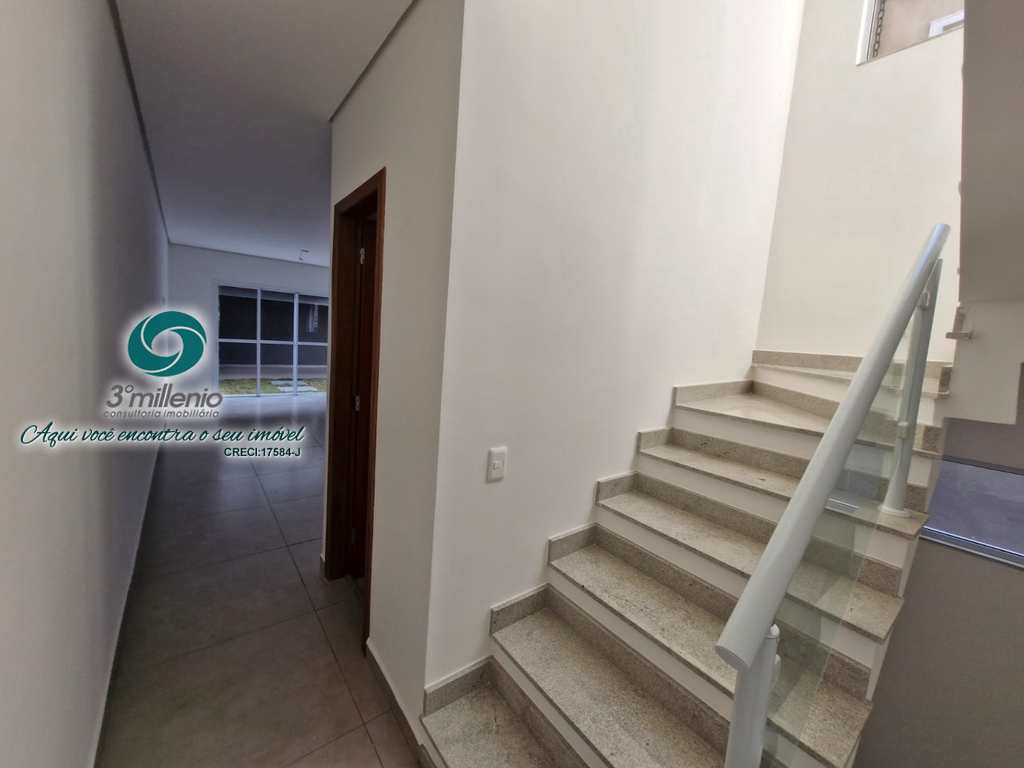Casa em Cotia, no bairro Jardim Rio das Pedras