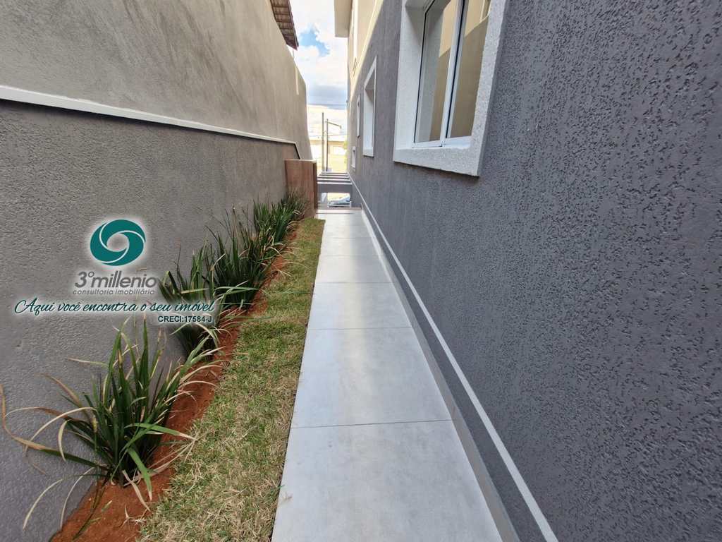 Casa em Cotia, no bairro Jardim Rio das Pedras