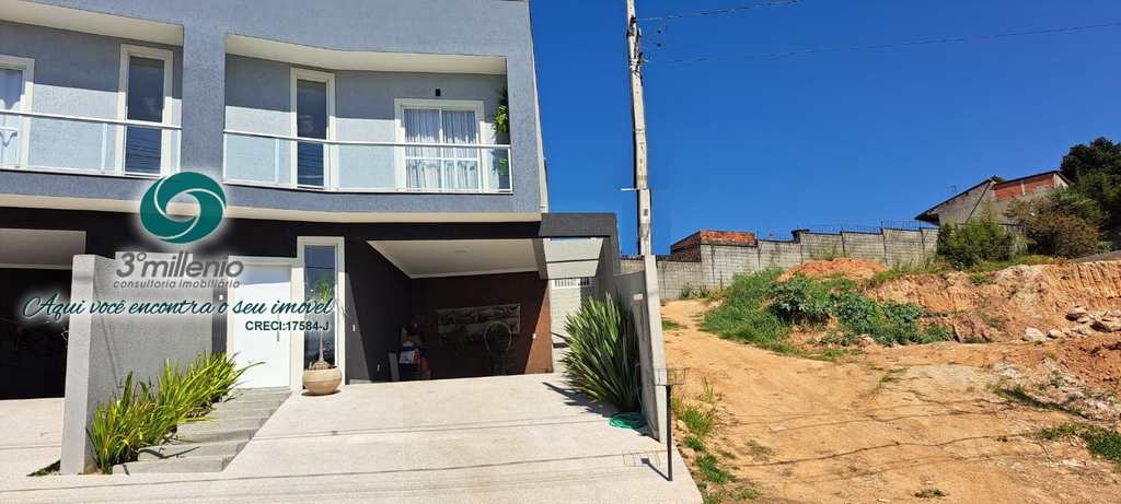 Casa em Cotia, no bairro Jardim Rio das Pedras