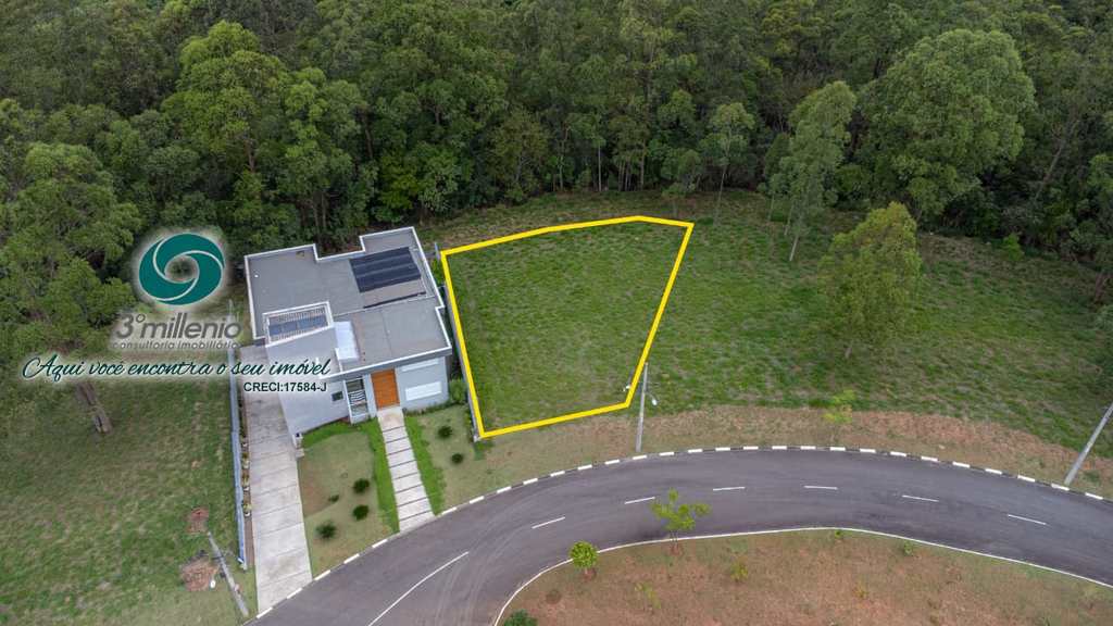 Terreno em Jandira, no bairro Jardim do Golf I