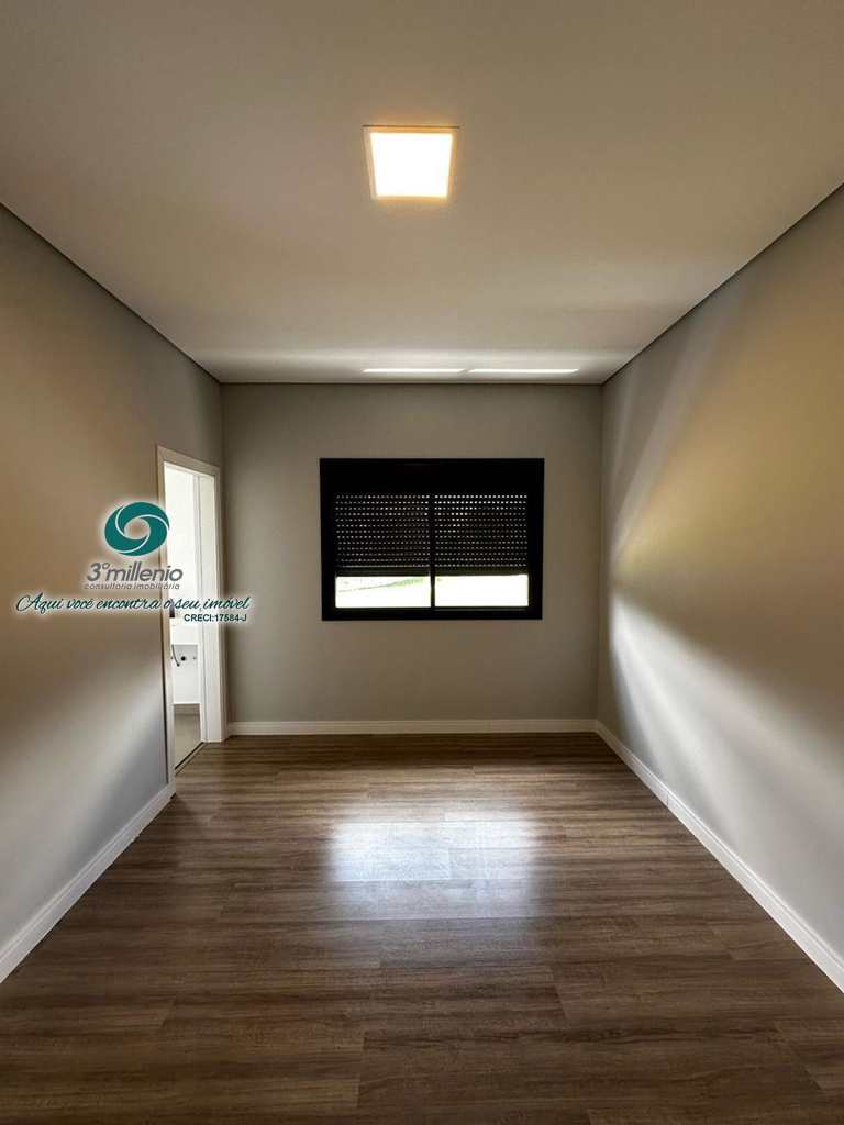 Casa em Cotia, no bairro Parque Dom Henrique