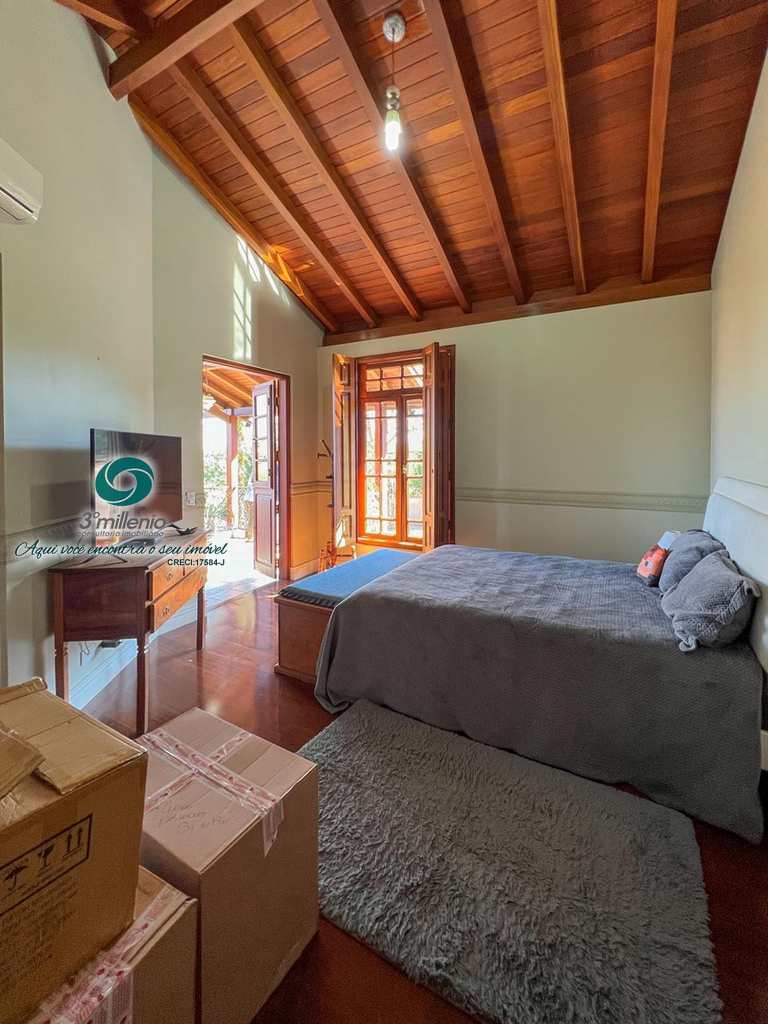 Casa em Cotia, no bairro Bosque do Vianna