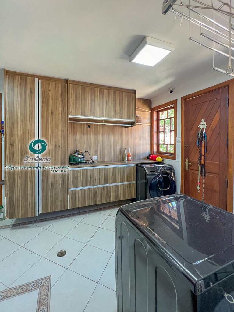 Casa em Cotia, no bairro Bosque do Vianna