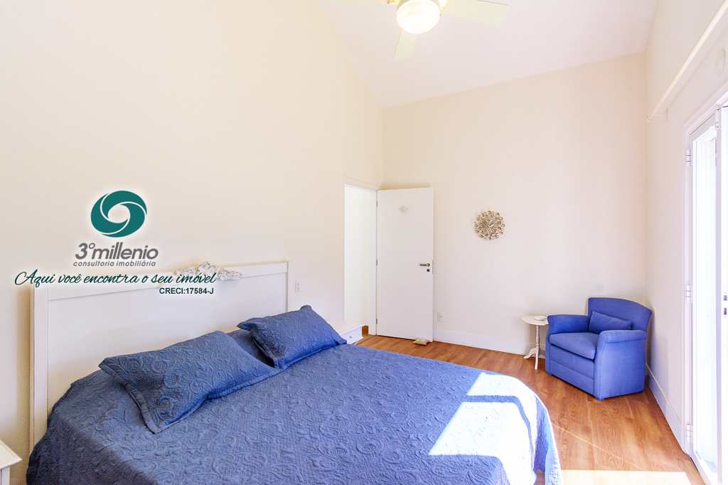 Casa em Cotia, no bairro Vila de São Fernando