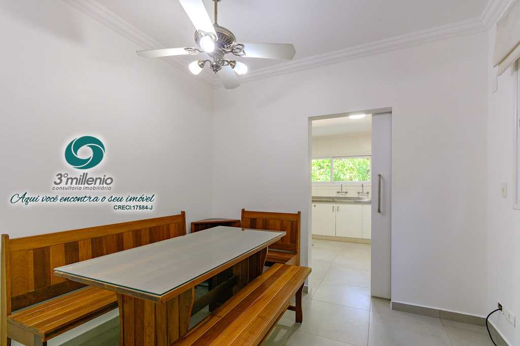 Casa em Cotia, no bairro Bosque do Vianna