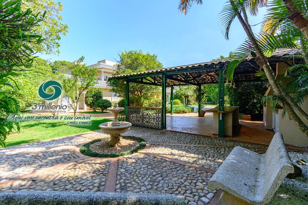 Casa em Cotia, no bairro Bosque do Vianna