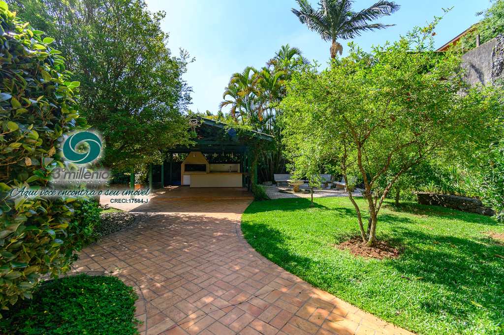 Casa em Cotia, no bairro Bosque do Vianna