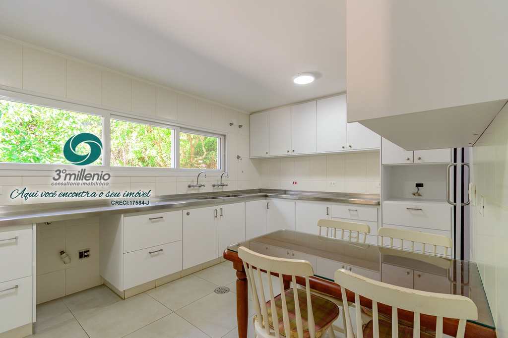 Casa em Cotia, no bairro Bosque do Vianna