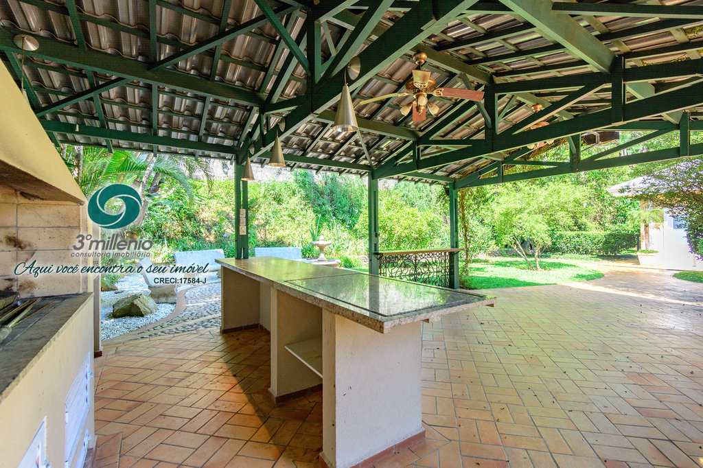Casa em Cotia, no bairro Bosque do Vianna