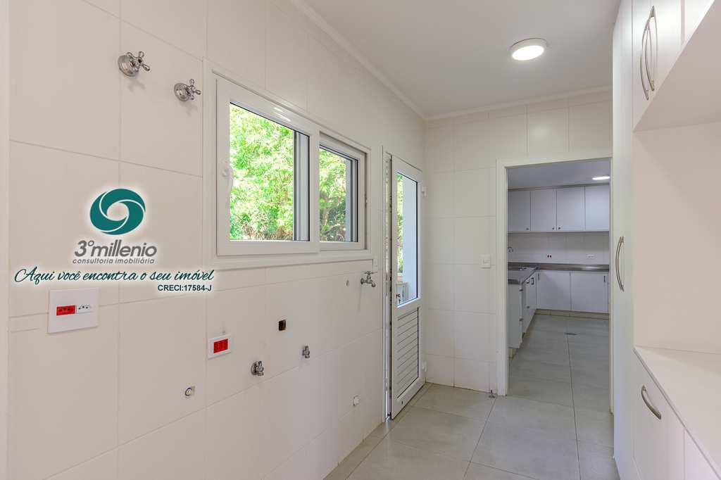 Casa em Cotia, no bairro Bosque do Vianna