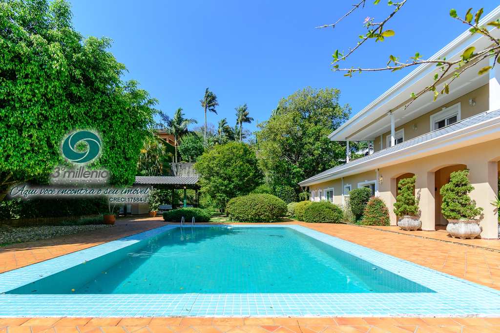 Casa em Cotia, no bairro Bosque do Vianna