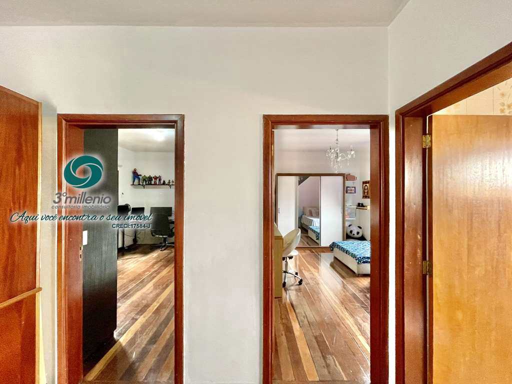 Casa em Cotia, no bairro Jardim das Flores