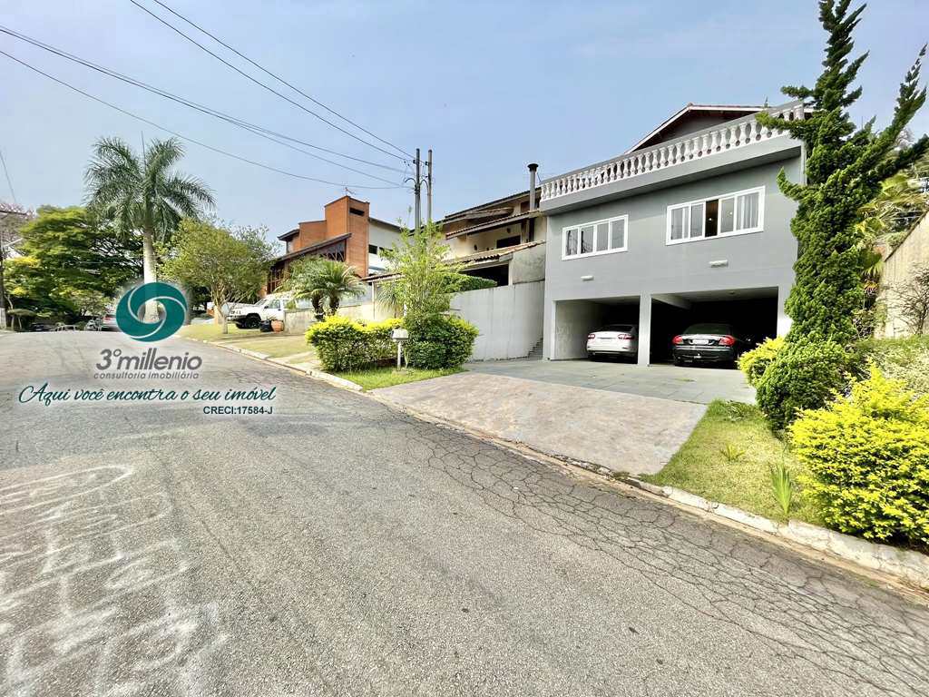 Casa em Cotia, no bairro Jardim das Flores