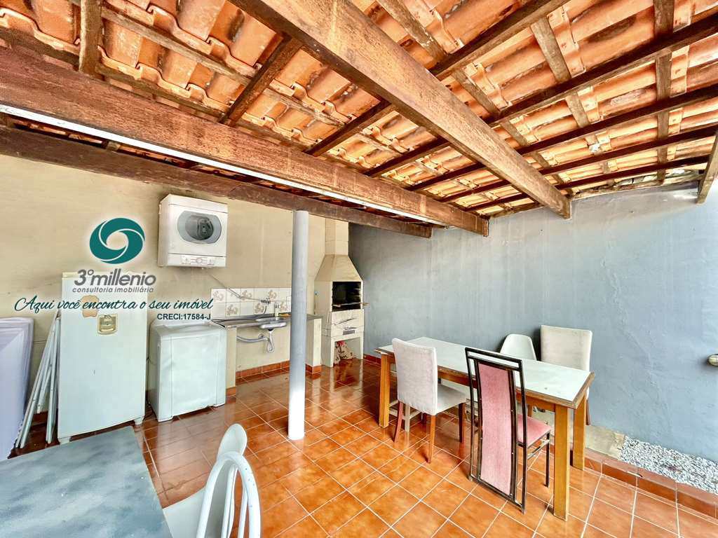 Casa em Cotia, no bairro Jardim das Flores