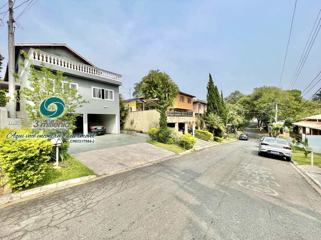 Casa em Cotia, no bairro Jardim das Flores