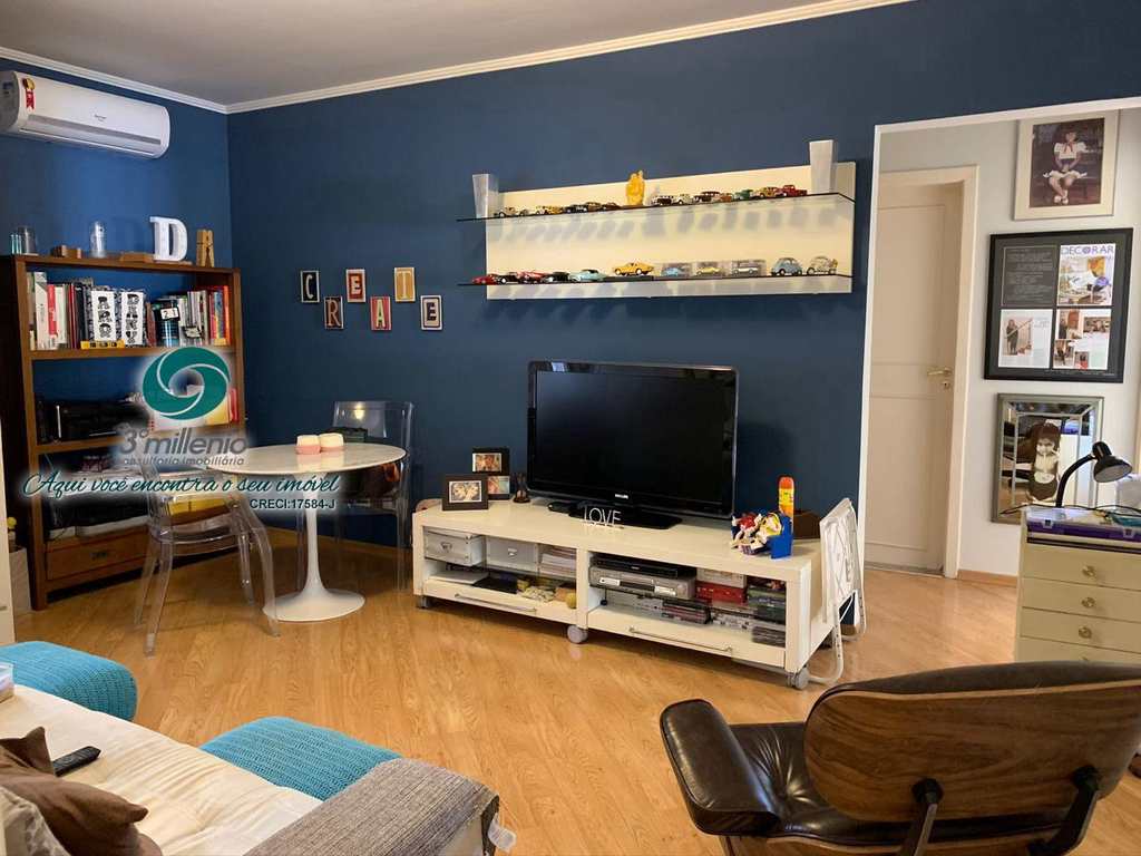 Casa em Cotia, no bairro Jardim Caiapiá