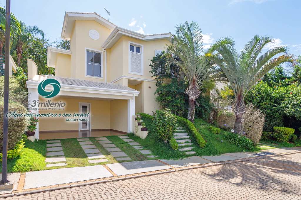 Casa em Cotia, no bairro Bosque do Vianna