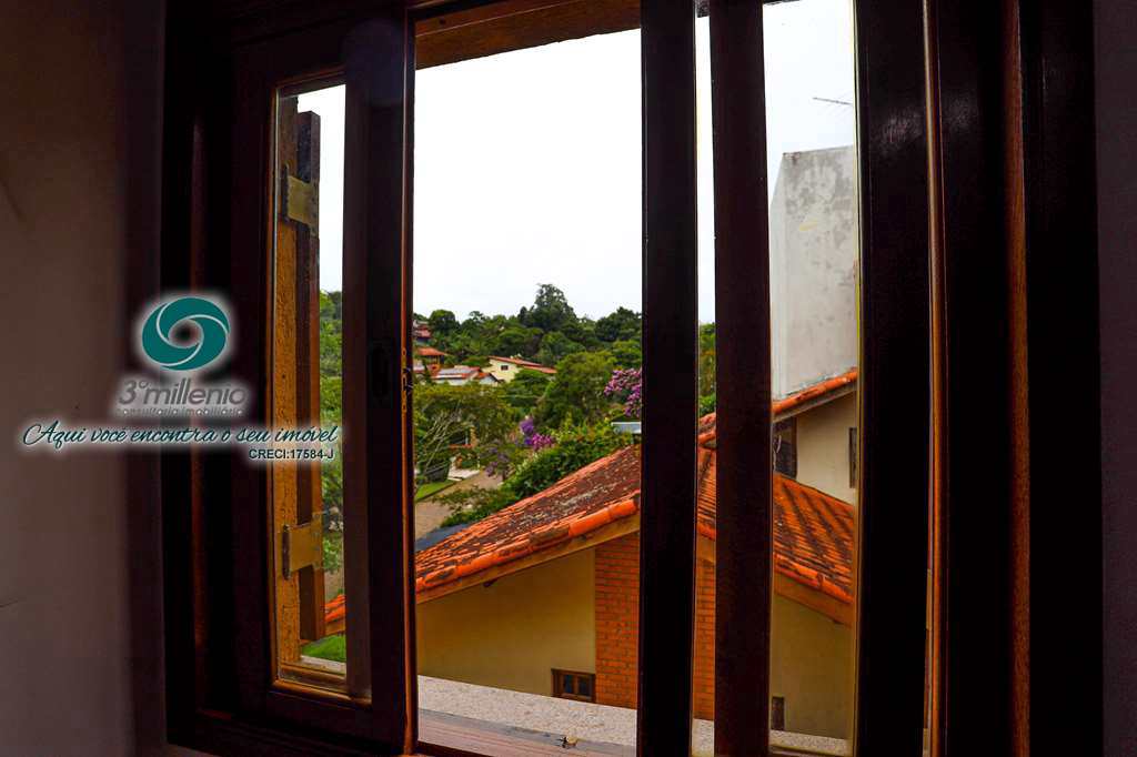 Casa em Cotia, no bairro Granja Viana II