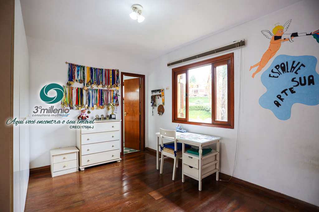 Casa em Cotia, no bairro Granja Viana II