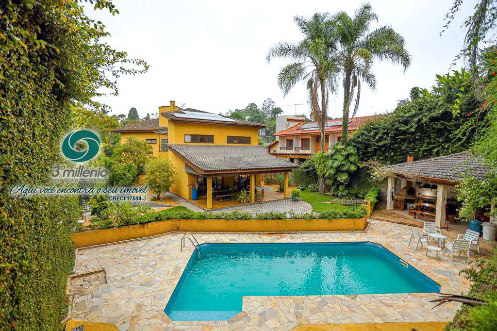 Casa em Cotia, no bairro Granja Viana II