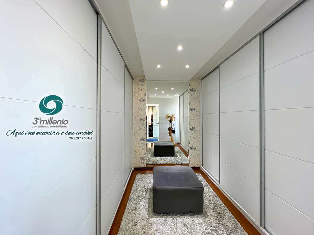 Casa em Cotia, no bairro São Paulo II