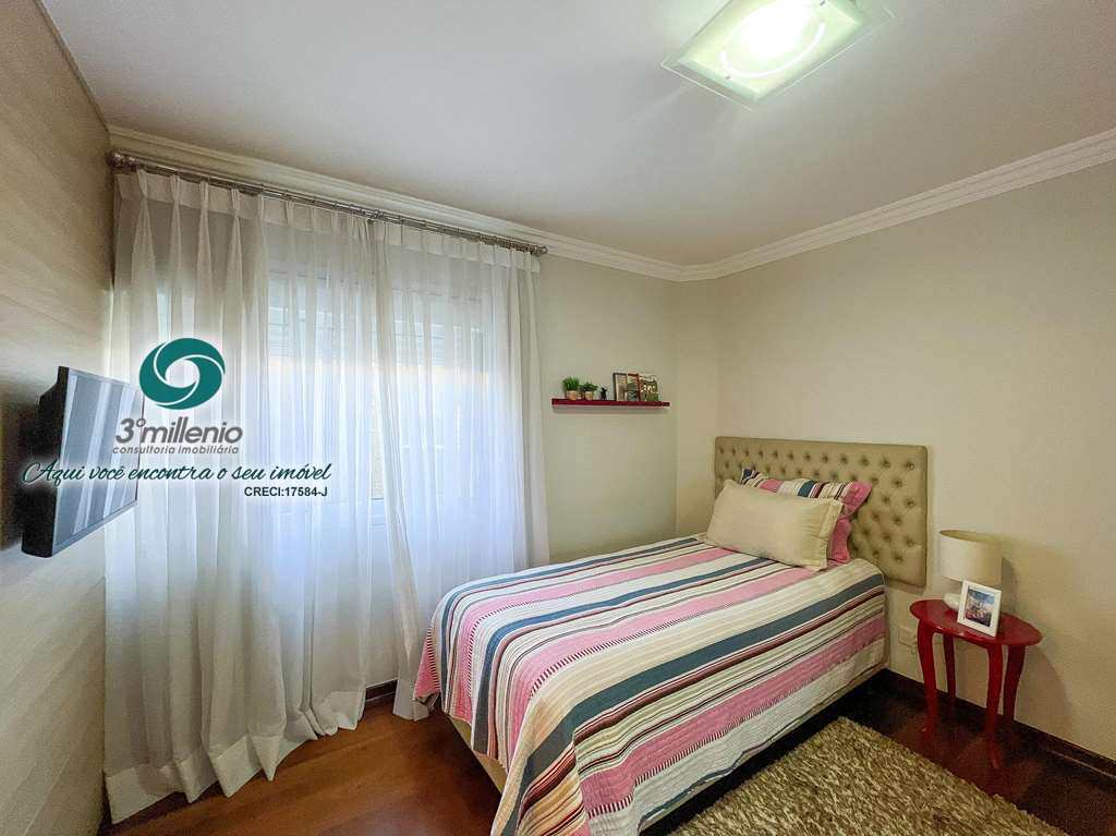 Casa em Cotia, no bairro São Paulo II