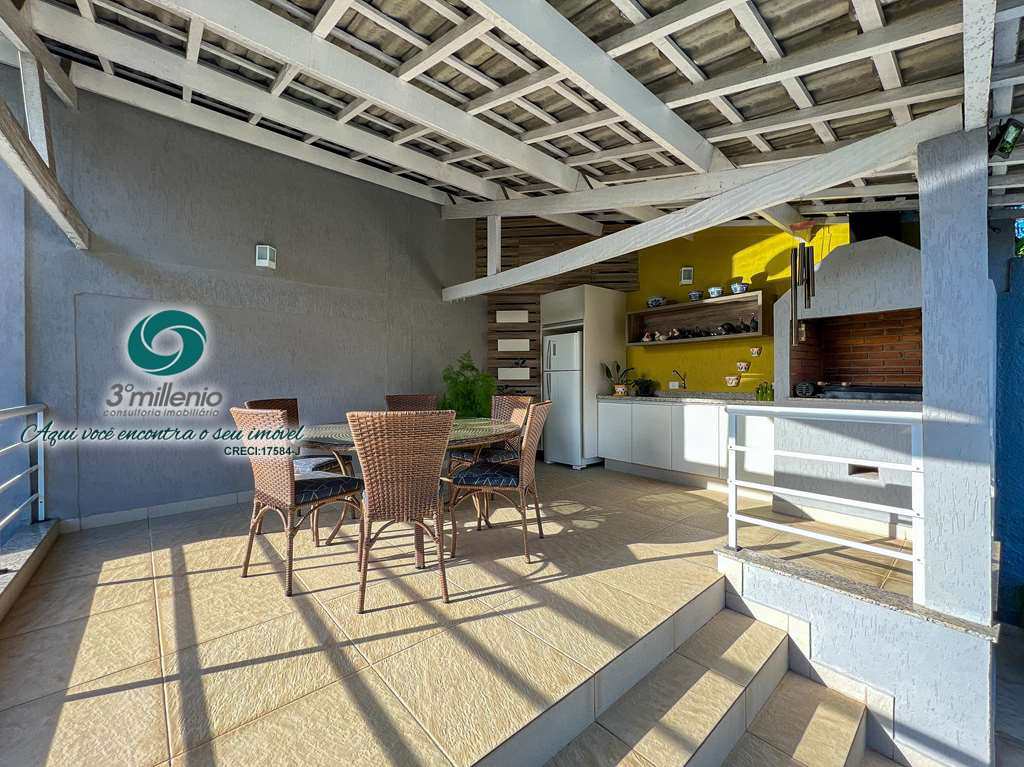 Casa em Cotia, no bairro São Paulo II