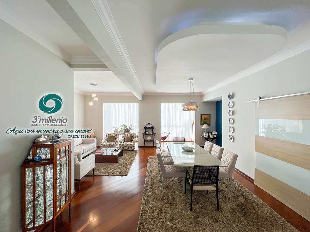 Casa em Cotia, no bairro São Paulo II