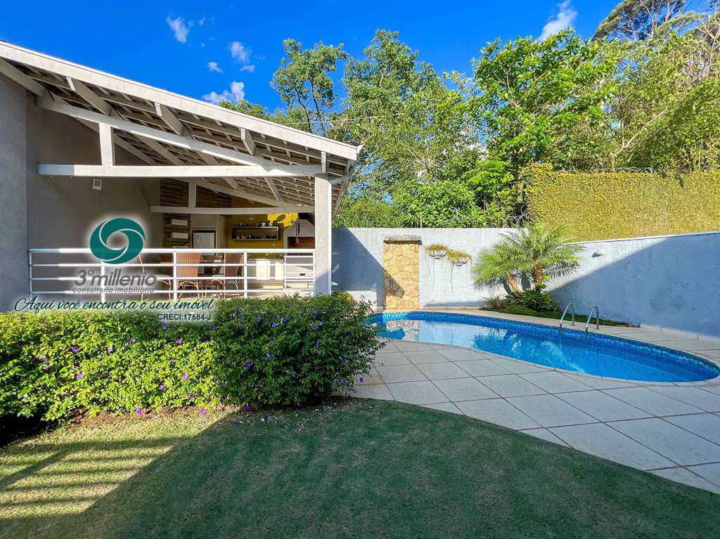 Casa em Cotia, no bairro São Paulo II