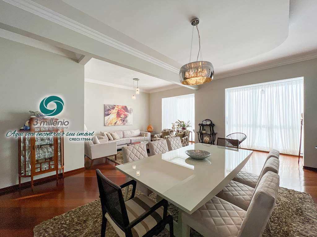 Casa em Cotia, no bairro São Paulo II