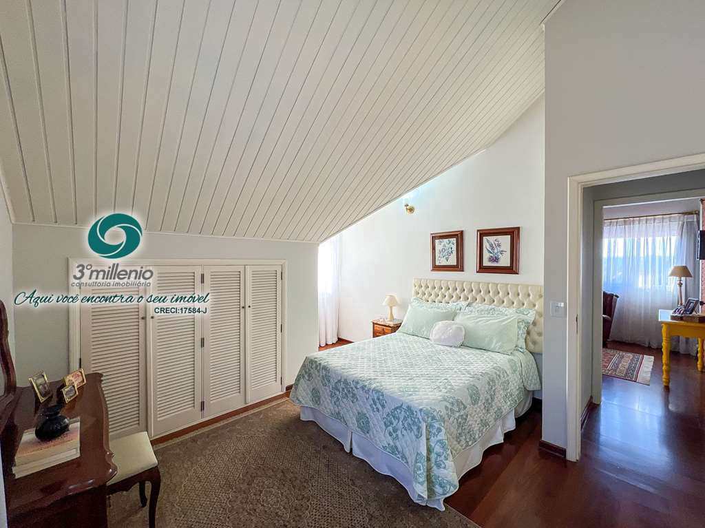 Casa em Cotia, no bairro São Paulo II